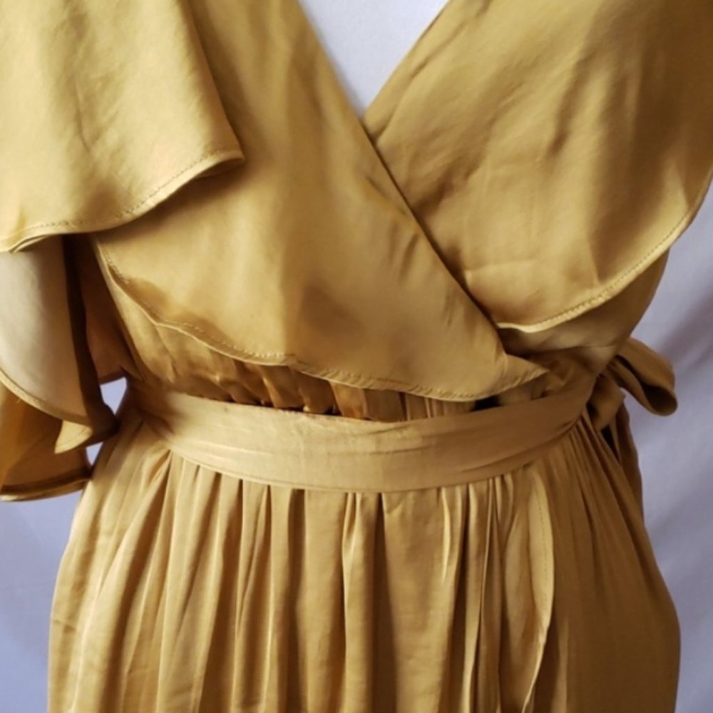 New Bardot Cold Shoulder Dress - Picture 5 of 5